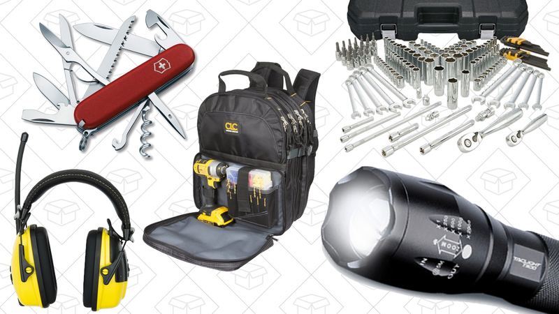 Illustration for article titled Today’s best deals: Star Wars, dad gifts, and more